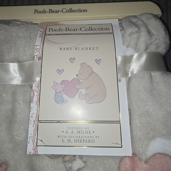 Nwt Pooh Bear Collection Baby Blanket New - Picture 3 of 3